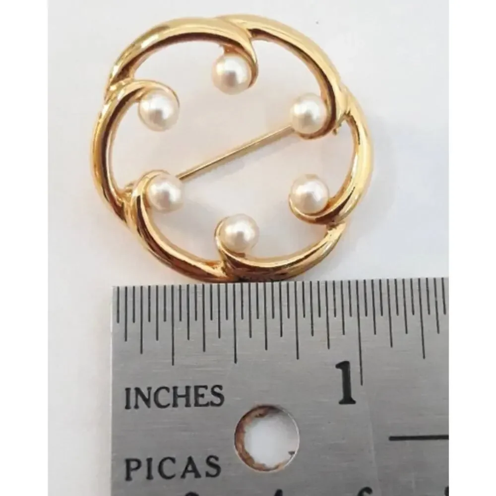 Napier Circle Of Pearls Goldtone Brooch In Original Box Faux Pearl Pin